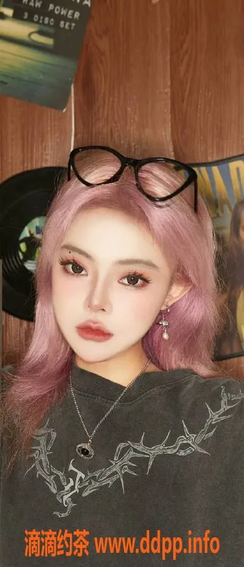 成都楼凤资源信息,成华区陆玖玖，24岁155cm萝莉妹，800元超值服务