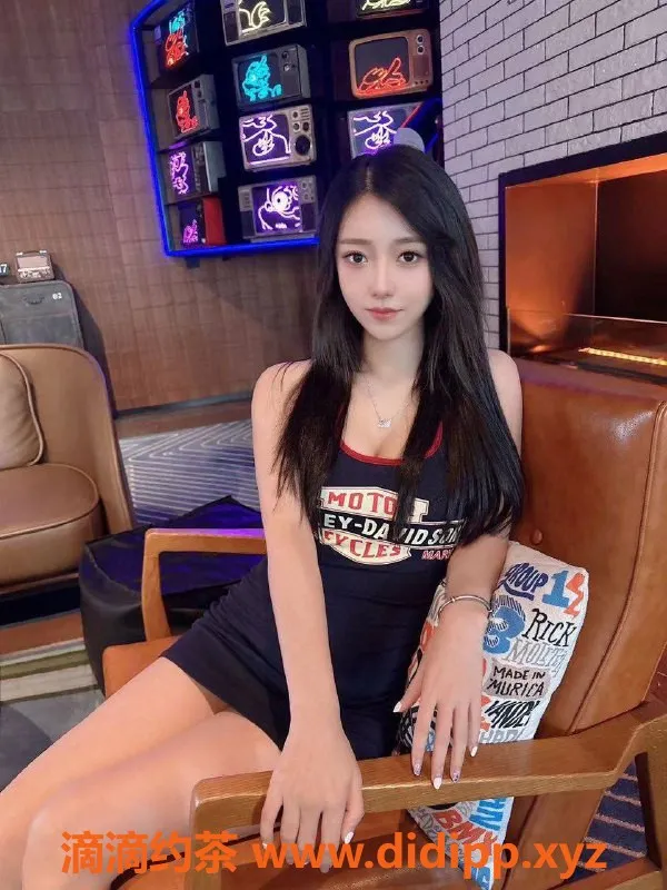 东莞楼凤-南城心心，1200元夜场服务，舒适到位