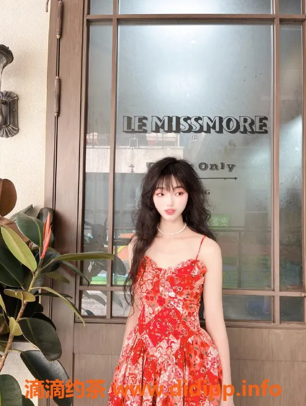 深圳楼凤资源信息,南山洛安倦，3000元精彩3P体验