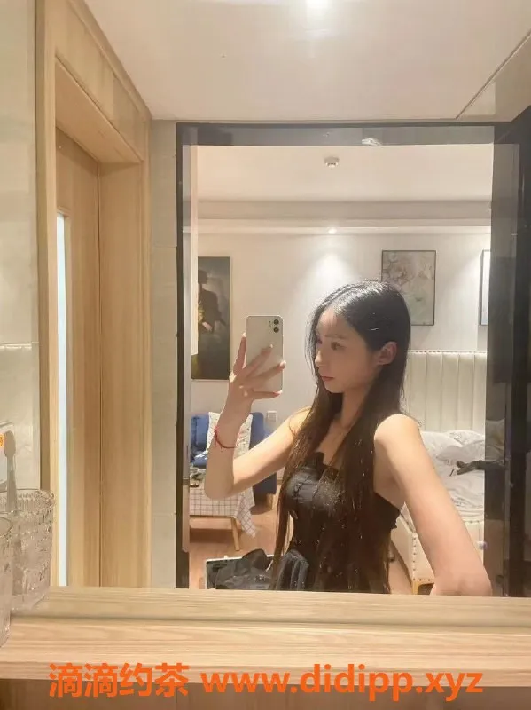 武汉楼凤-允儿，身高娇小、服务极致，价格超值