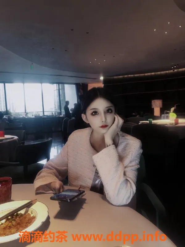 成都楼凤-高新区舒舒，颜值车优惠价，7p起