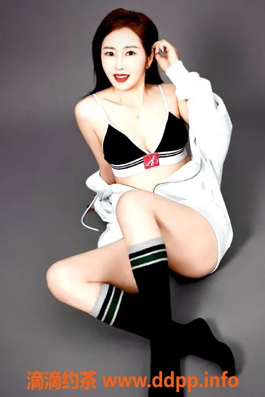 厦门楼凤-湖里五缘湾柳岩，服务系可毒，胸推体验