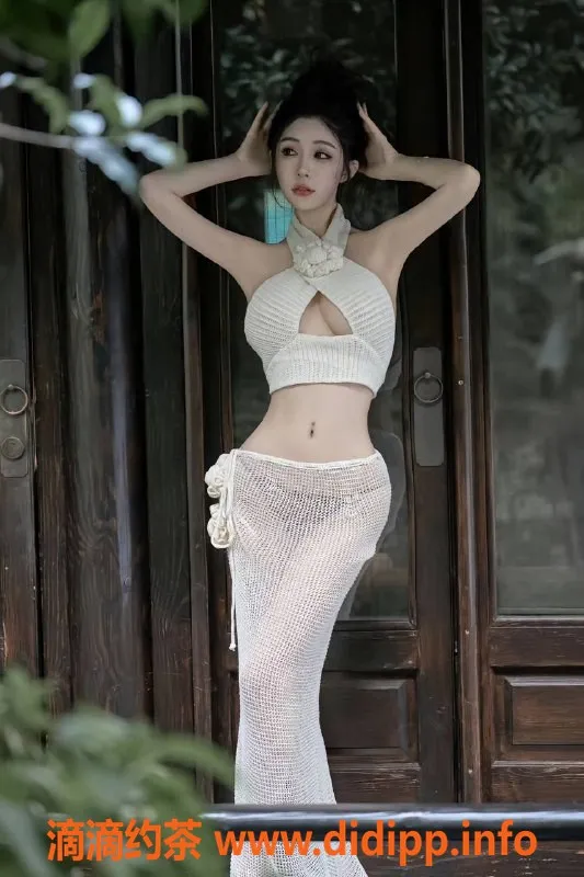 杭州楼凤资源信息,杭州上城21岁模特，身材雪白极品尤物