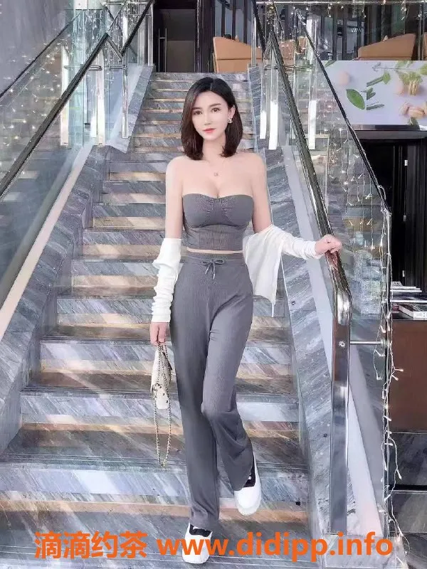 杭州spa会所资源信息,上城区乔依25岁，168cm，800元起，深喉调情服务