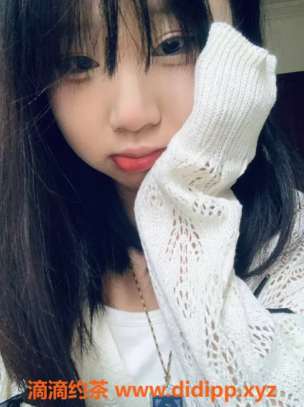 成都楼凤-成都KTV公主，19岁160cm匀称嫩妹，服务超棒