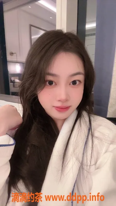 厦门楼凤-思明区子苒，165cm 47kg 34C热情服务