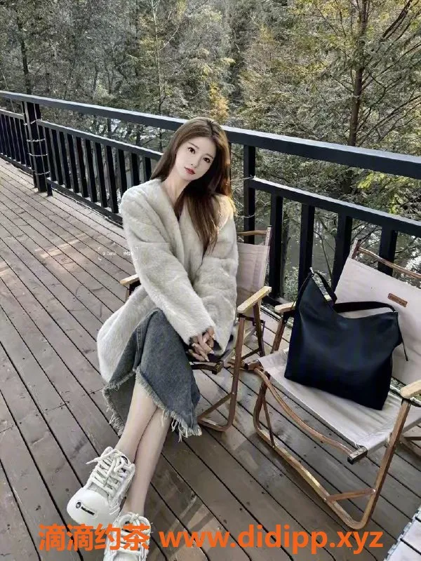 杭州上门服务-沐兮26岁，身高165，D罩杯情趣服务，课费合理