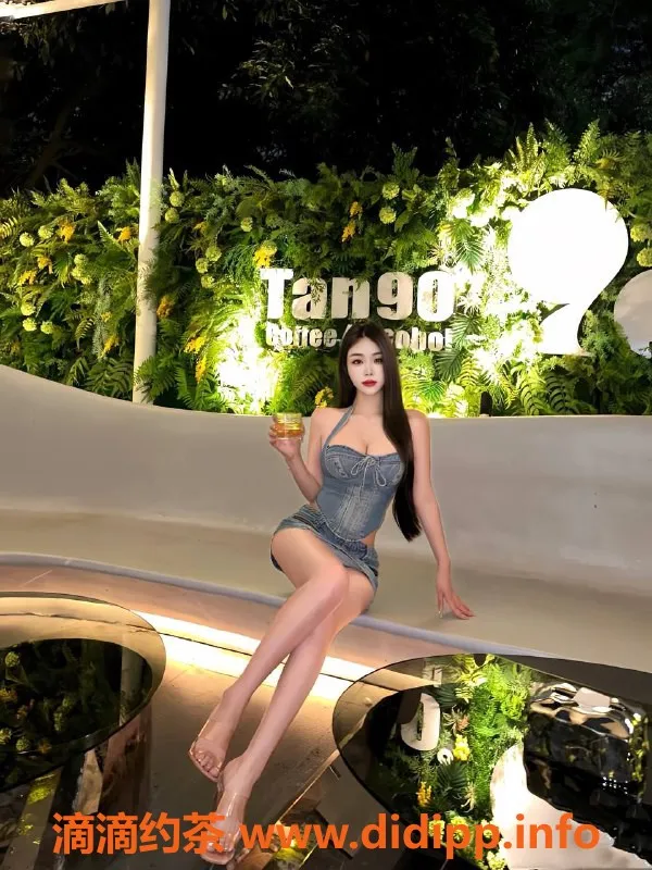 成都外围-成都张雨绮，御姐型大长腿，25岁