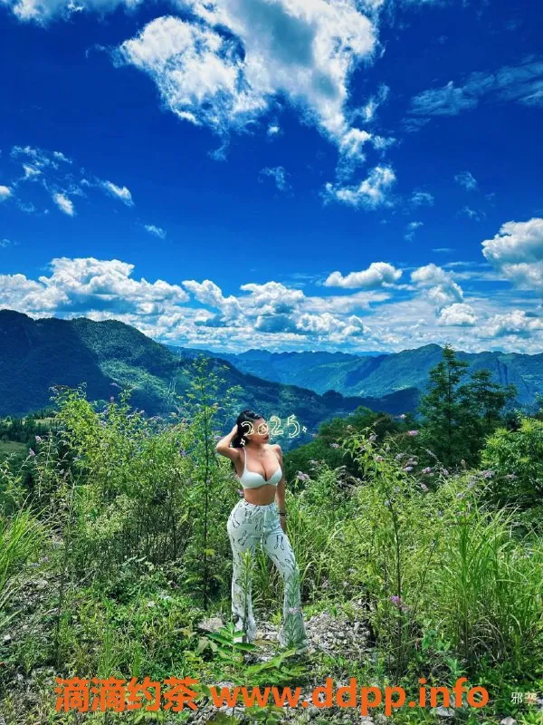 广州楼凤资源信息,天河御姐“邪恶”，18P夜课大胸服务等你体验！