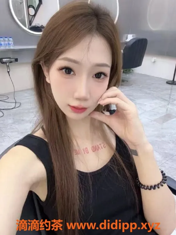 杭州楼凤-杭州童童，身高168，800元嫩妹双飞服务