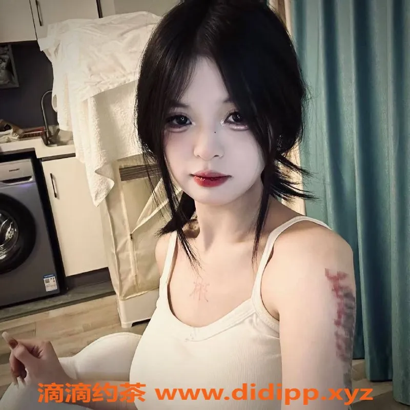 成都楼凤-成都七筒，160cm巨乳嫩妹，700元三件套服务