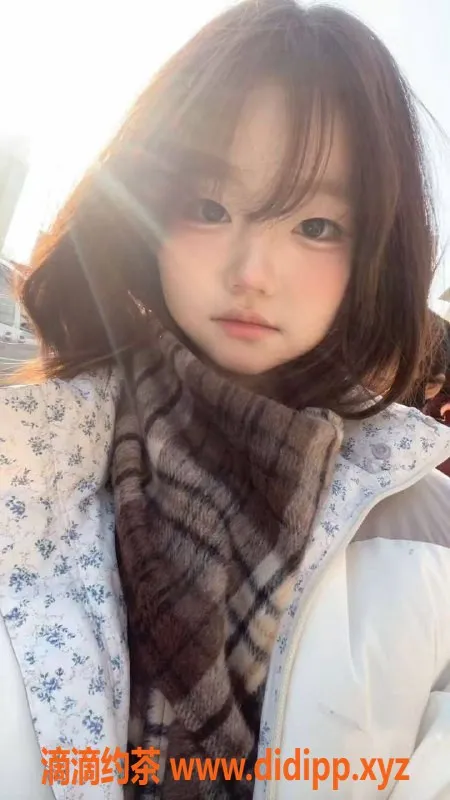 上海楼凤-闵行小若若，18岁C罩杯，162cm身高，超值服务！