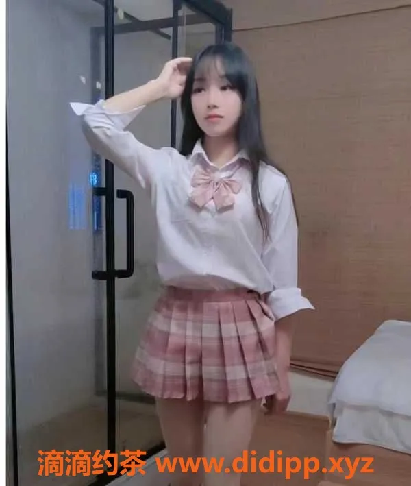 深圳楼凤-深圳龙华笑笑，22岁、162cm，环保499元