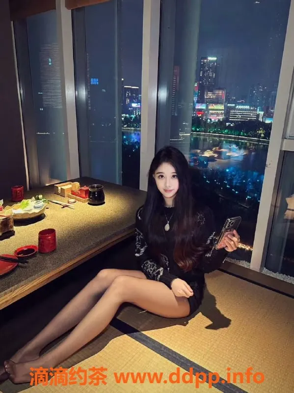 广州楼凤-妲姬24岁168cm C-陪洗裸吹服务，特价1000/80分钟