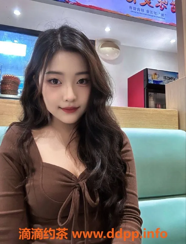 东莞楼凤-东莞小月月，19岁160cm C罩杯，随时陪你玩乐