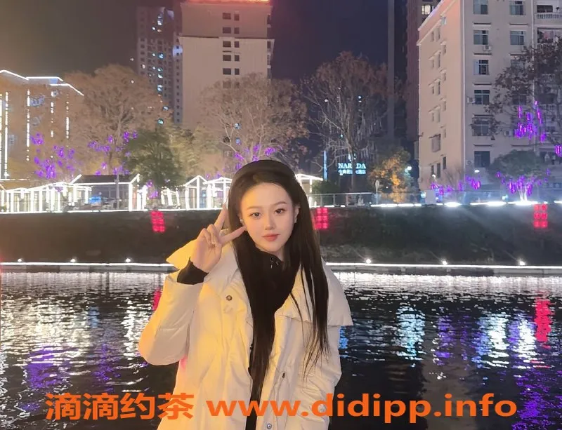 杭州楼凤-拱墅御姐珂珂，巨乳可69，900元起