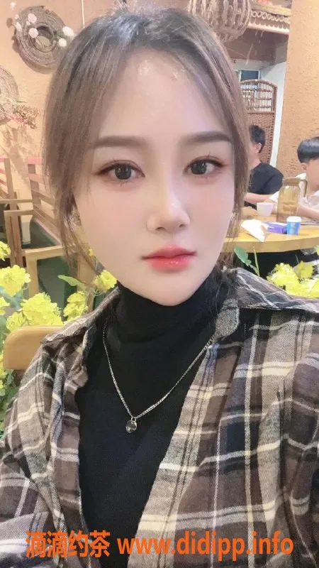 南昌楼凤-红谷滩小师姐，情趣内衣，优质无套服务