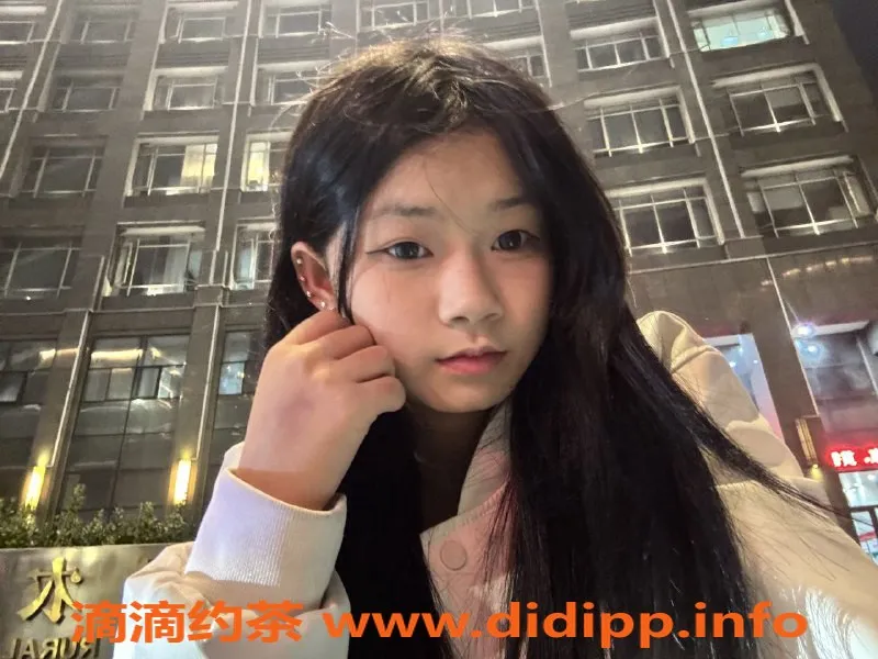 南昌上门服务-青山湖小美：160cm嫩妹，18岁，1100pp无套服务