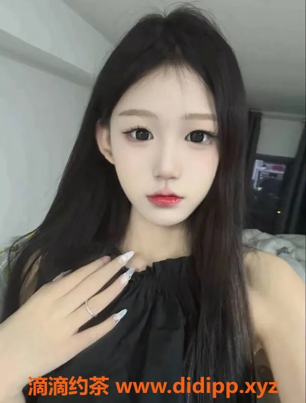 广州楼凤-白云嫩妹珊珊，8P夜课，舌吻超赞！