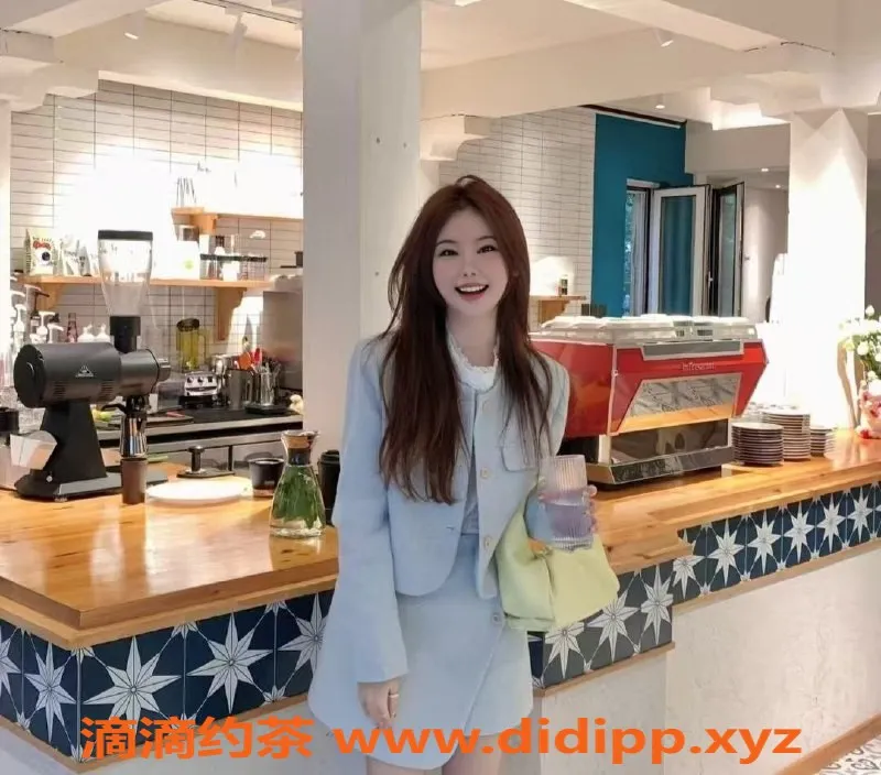 广州楼凤-天河御姐宝宝吖，8P服务双飞体验