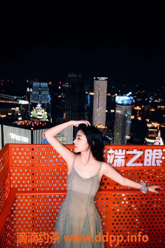 深圳楼凤-宝安艾薇，课费800，服务超赞！