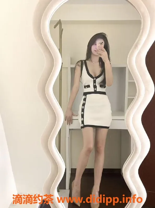 武汉楼凤-婉清，身高165，体重50，服务热情周到