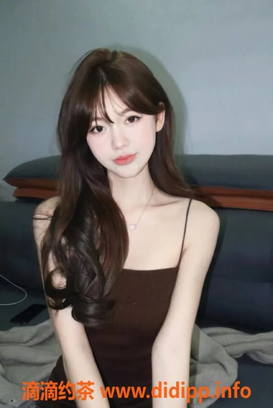 厦门楼凤-东坪花园旁20岁点点，天然大胸可享69服务