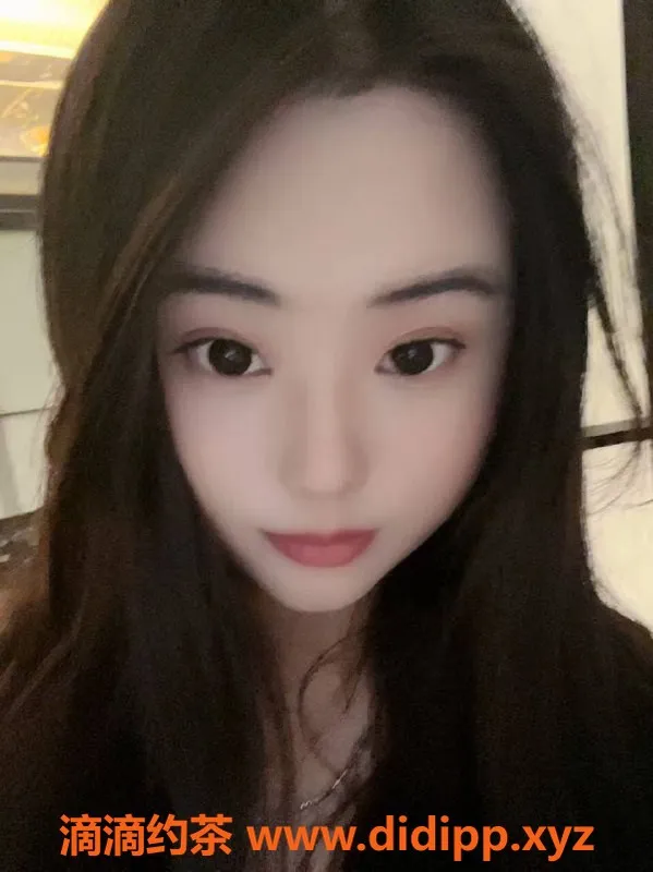 成都楼凤-成都成华区嫩妹子伊，166微胖大奶服务