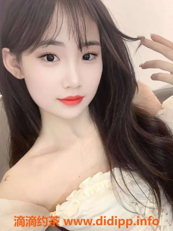 成都楼凤-武侯区嫩妹棒棒，164cm/41kg，热情代聊600起