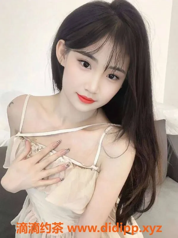 成都楼凤资源信息,武侯区嫩妹棒棒，164cm/41kg，热情代聊600起