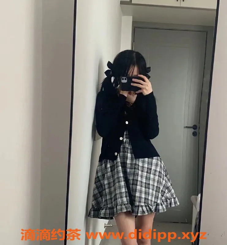 南昌楼凤-青山湖20岁嫩妹玩具，身高158cm，600p服务