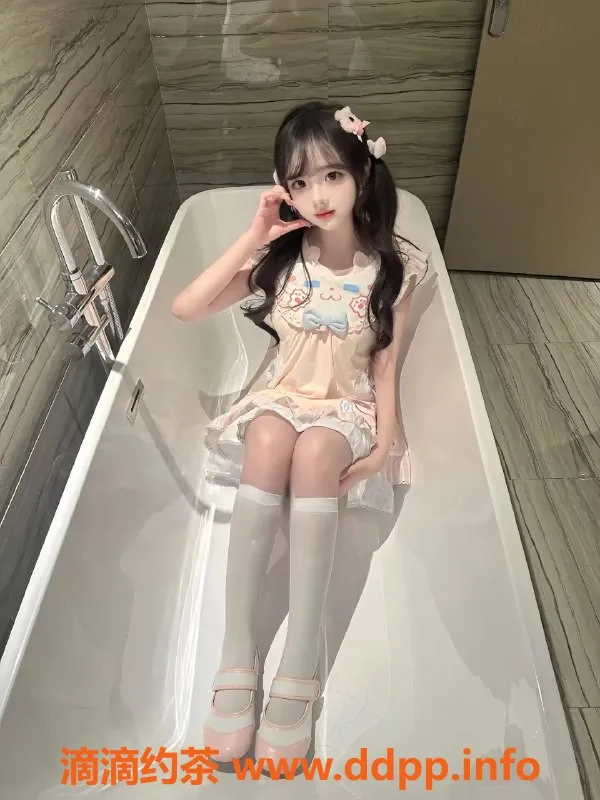 广州楼凤资源信息,天河瑶瑶18岁新妹子，身高165，胸围35D，夜课24米