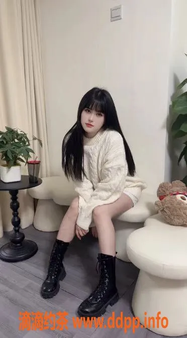 广州楼凤-番禺莉莉，24岁，身高166，茶水费400起