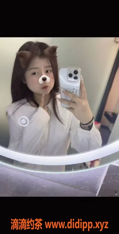 成都楼凤资源信息,成都嫩妹小小，18岁，身高155，服务优质只需600元