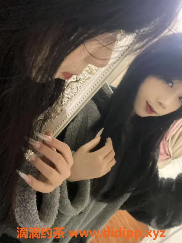 成都楼凤-成都豆豆，160身高，80体重，颜值出众，700元体验