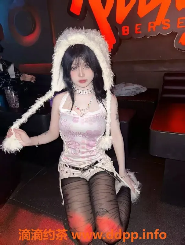 成都上门服务-颜值超高嫩妹呦呦，上门服务仅6p起