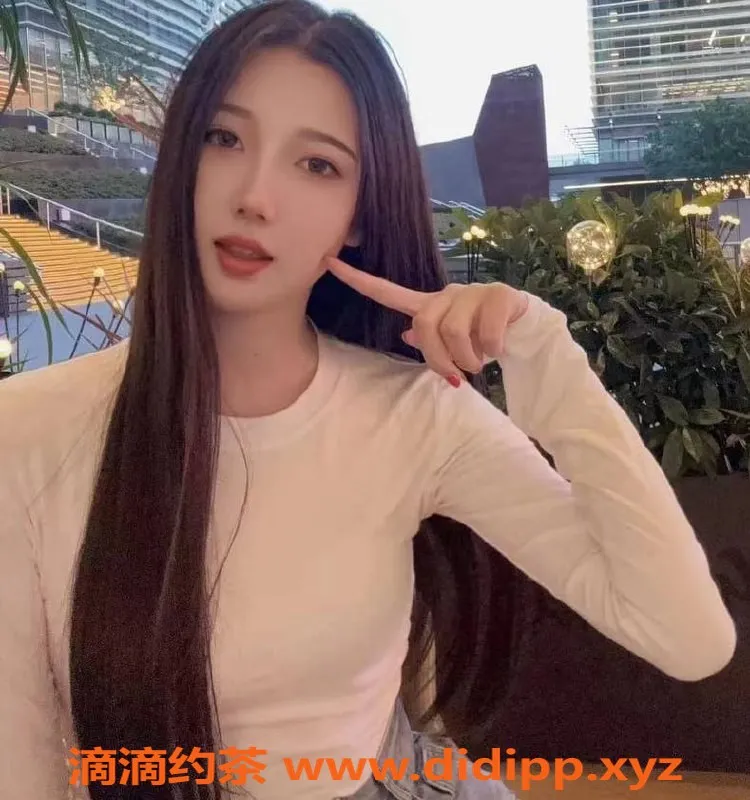 上海楼凤-浦东桃桃，168cm长腿美女，1000P起