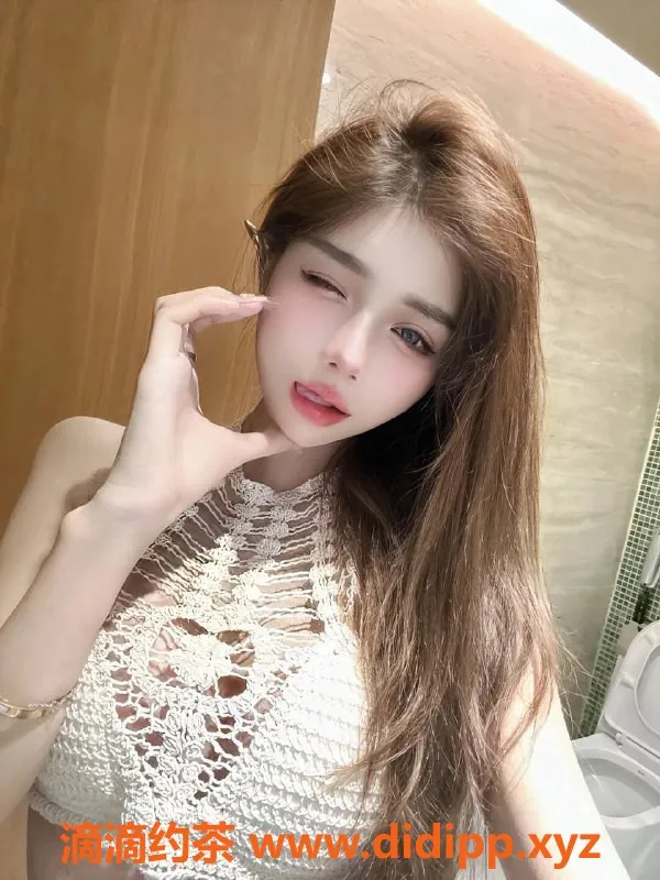 广州楼凤资源信息,天河御姐咪哑，25PP舌吻服务，感受大胸魅力！