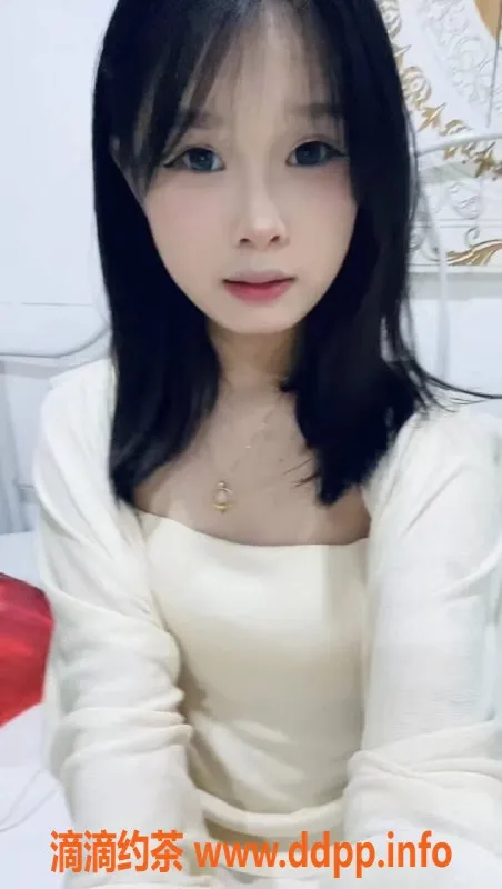 广州楼凤-番禺雪梨，700元享舌吻69P服务