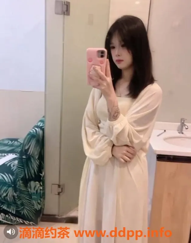 广州楼凤-番禺雪梨，700元享舌吻69P服务