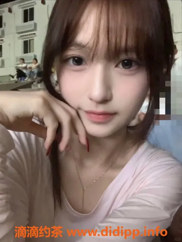 上海楼凤-21岁金栖，173cm，D罩杯，浦东约会新选择