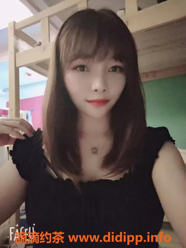 郑州楼凤资源信息,郑州青青，158cm，48kg，诱人服务四项仅需4张