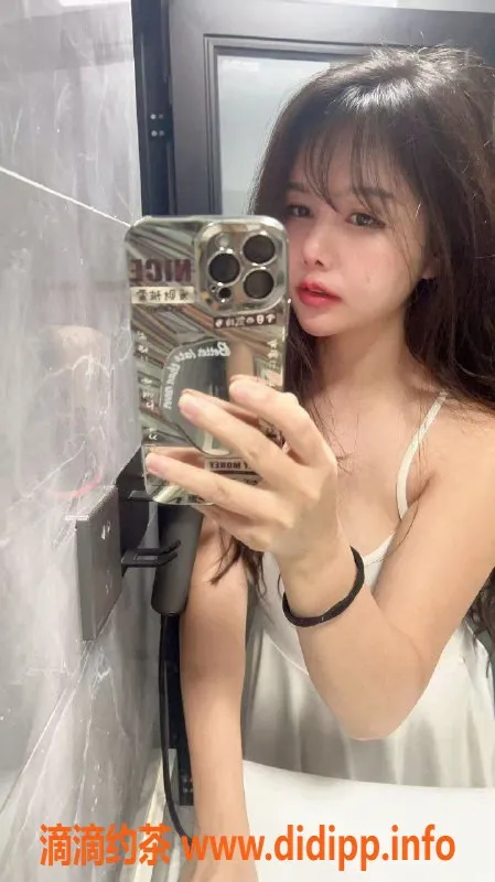 广州楼凤-番禺快餐美少女豆豆，身高160，特价270元