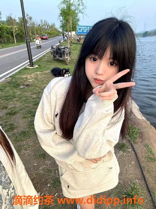 郑州楼凤-金水区19岁新人佳佳，166cm新体验，仅需800元