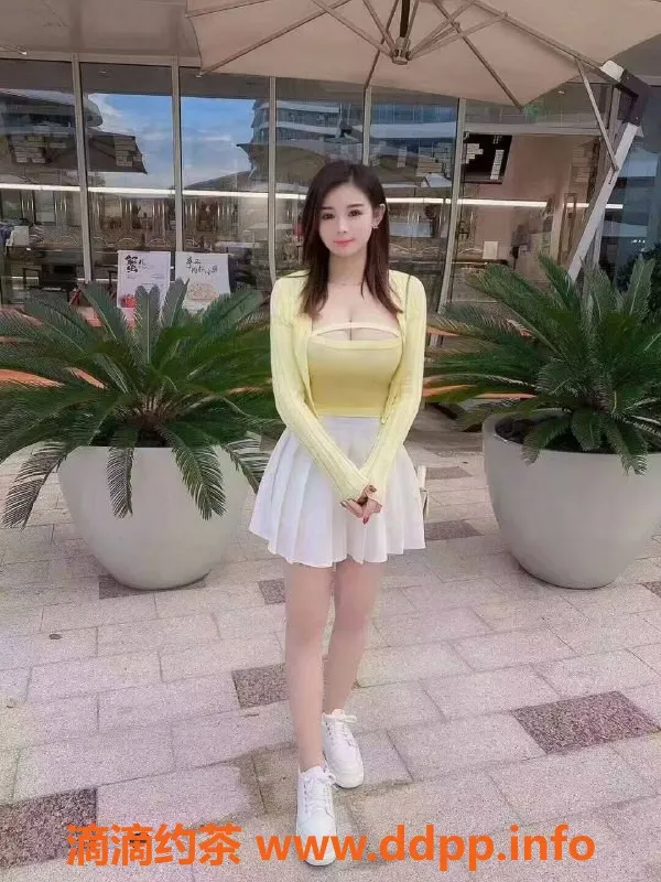 郑州楼凤-郑州小柯27岁陪浴调情，身高158，48斤只需6/p