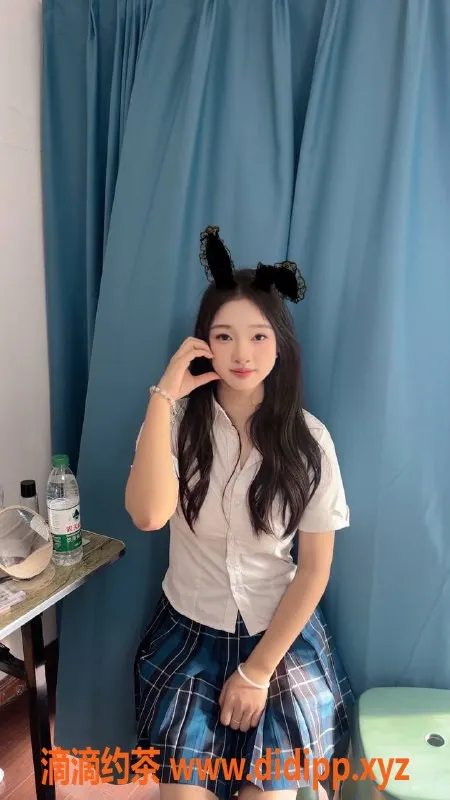 宁波楼凤-鄞州小不点18岁B罩杯，160cm体验只需800元