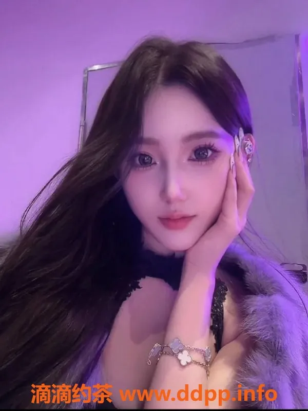 广州楼凤-天河大长腿御姐梦梦，25PP夜课等你体验！