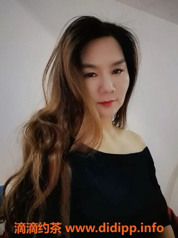 广州楼凤资源信息,白云静静，400元私密服务，热辣舌吻等你来体验