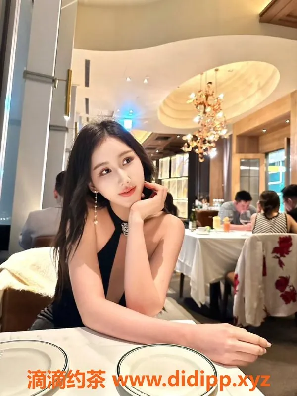 重庆楼凤-重庆23岁泰妹洋酒，身高170cm，服务超值！