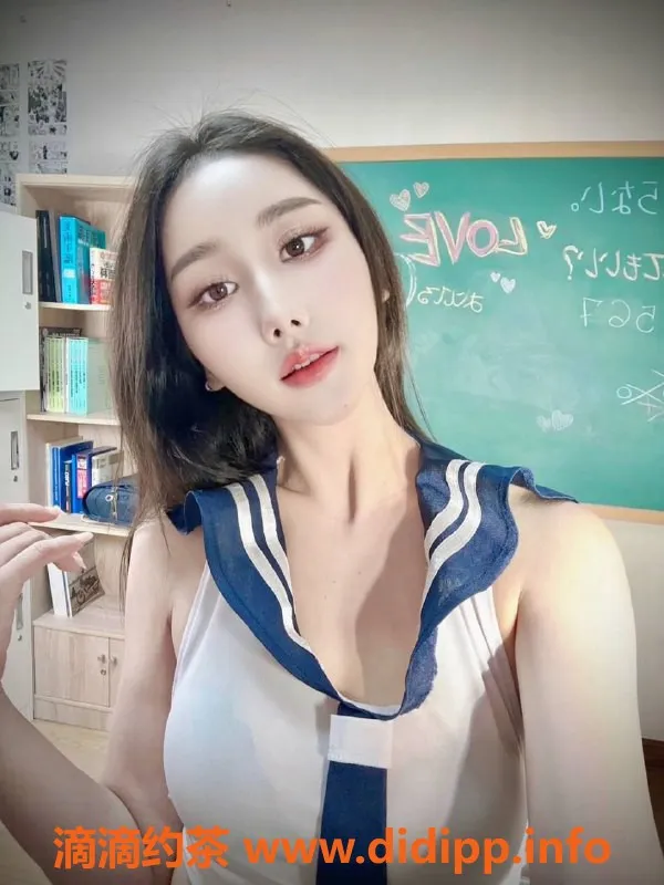 重庆楼凤-重庆23岁泰妹洋酒，身高170cm，服务超值！